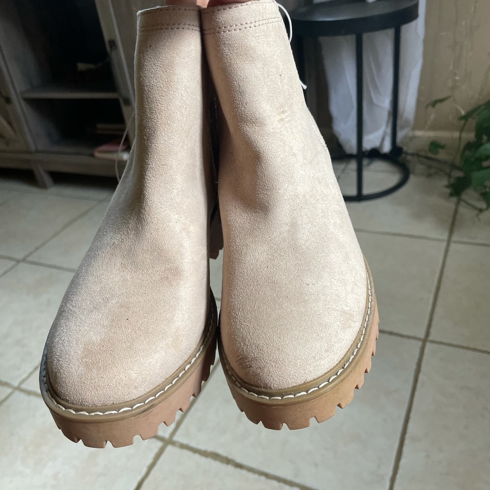 Women’s boots